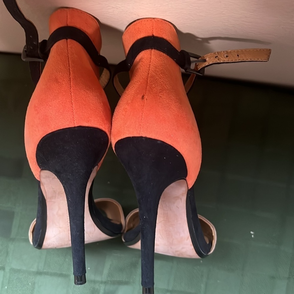 Zara size 38 color-block open toe/closed back heels - Picture 8 of 9